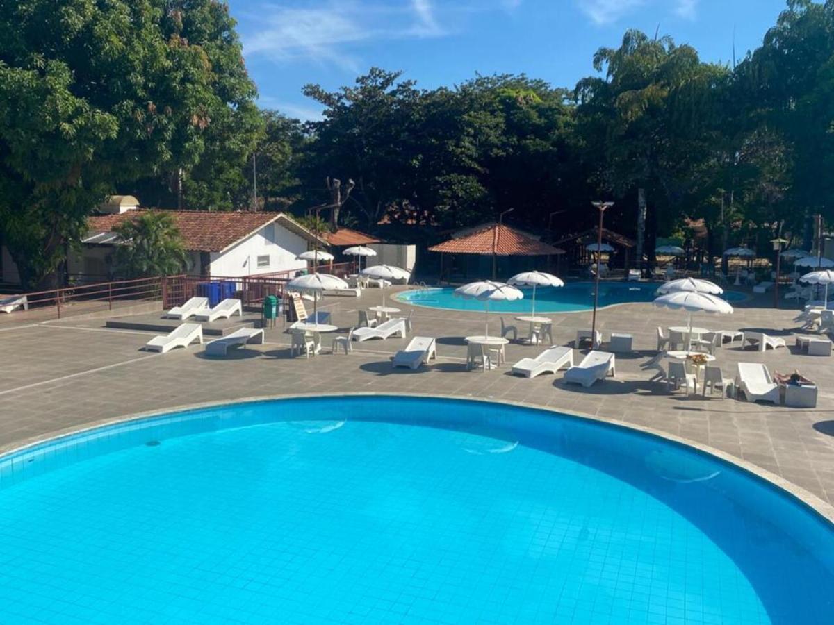 Hotel Sesi Aruanã Buitenkant foto