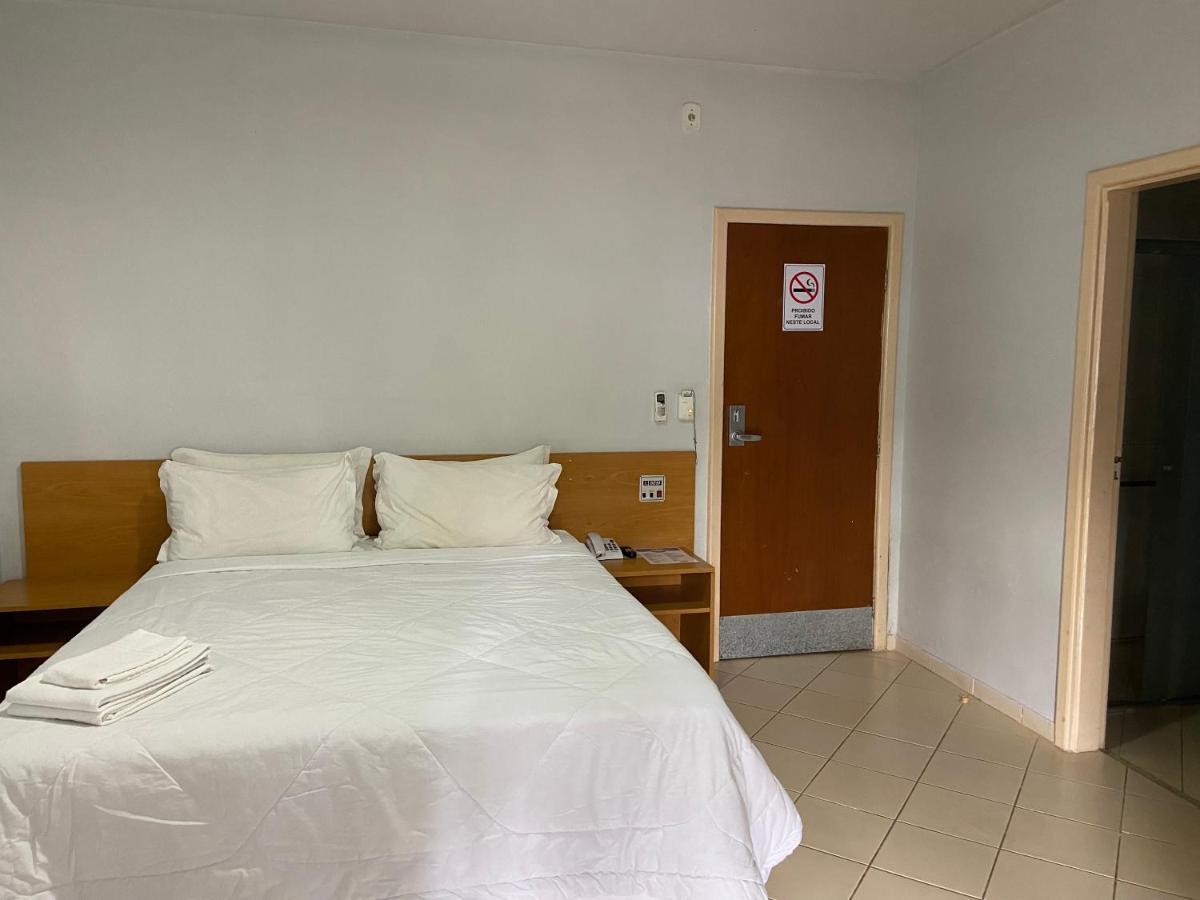 Hotel Sesi Aruanã Buitenkant foto